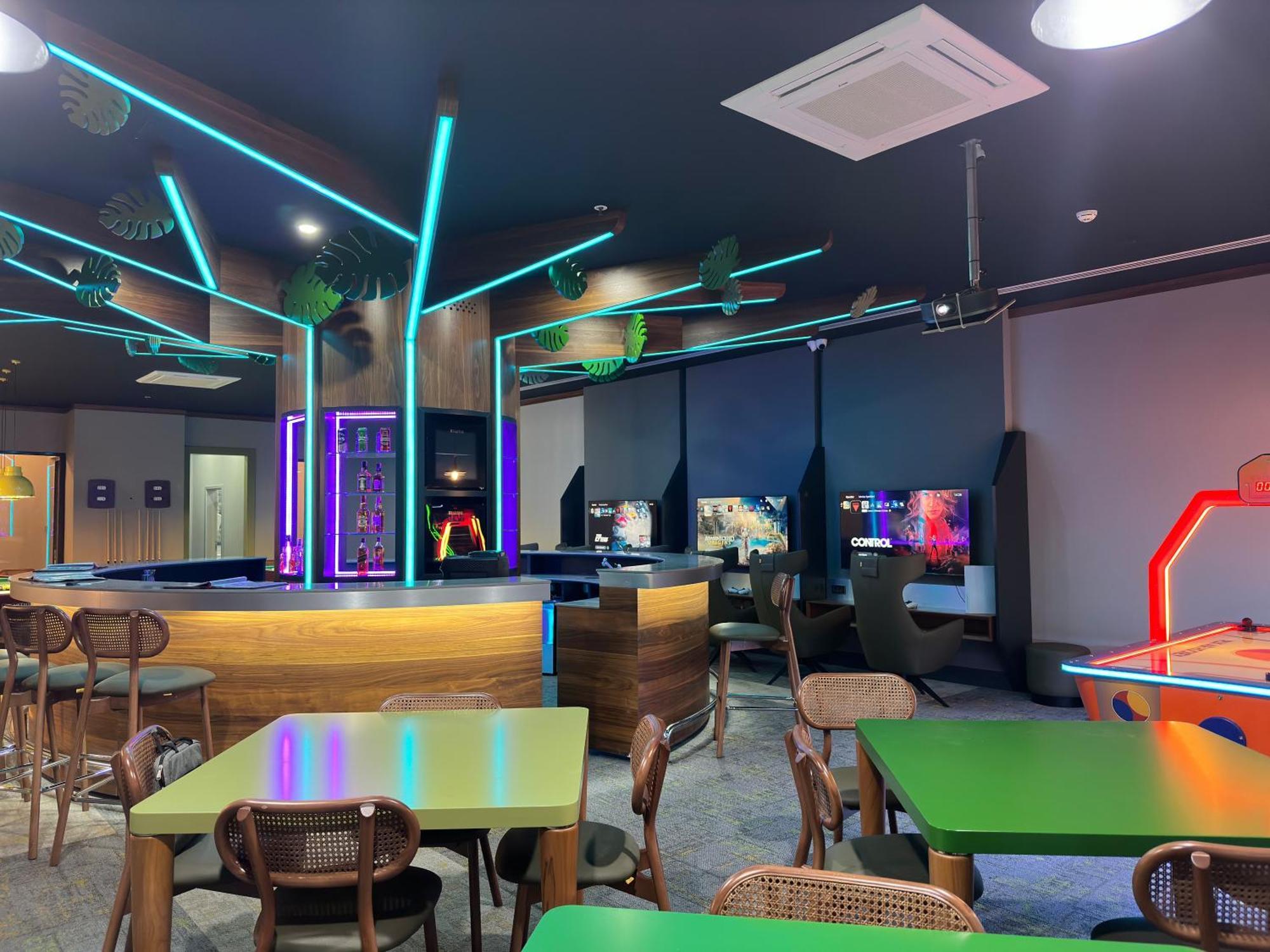Tryp By Wyndham Topkapi Hotel 4*